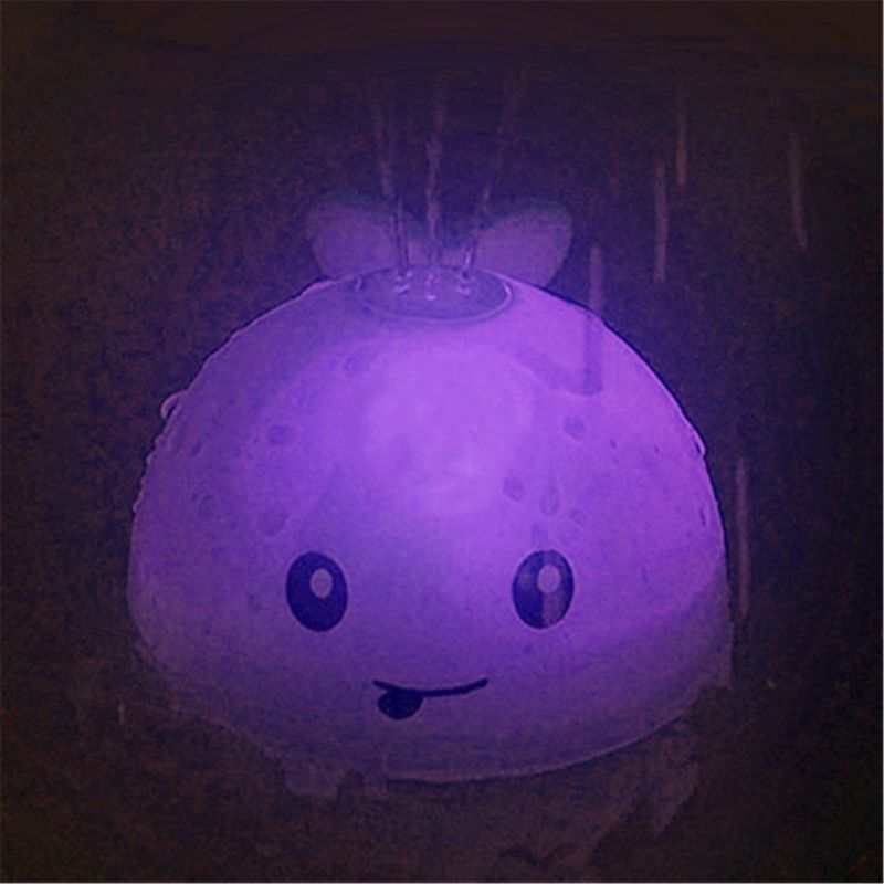 jouets personnalisés faire Light Up Jouets de bain-marie Whale Water Sprinkler Jouets de piscine Jouets de piscine