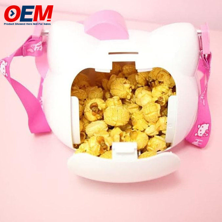 Container à popcorn à l'usine, contenant du film, seau de plastique de 64 oz.