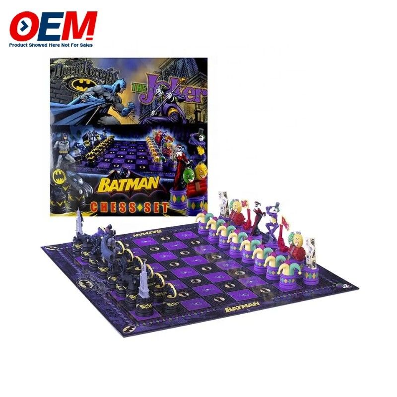 Un jeu d'échecs en plastique personnalisé