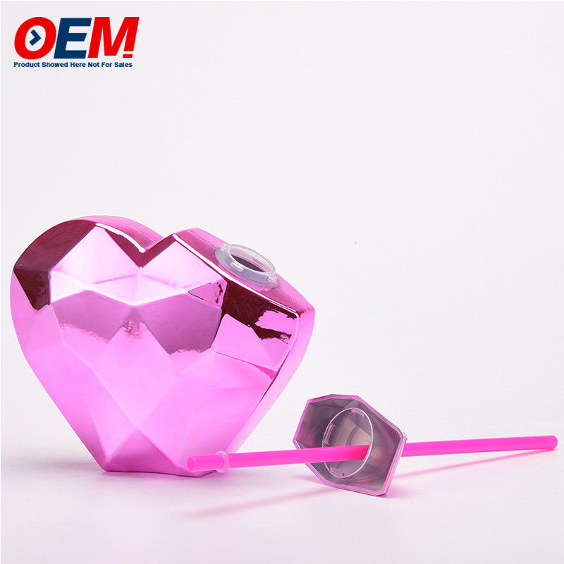 Coupe à double paroi en PP personnalisée avec paille OEM Sweet Heart 450ml Coupe d'eau en plastique