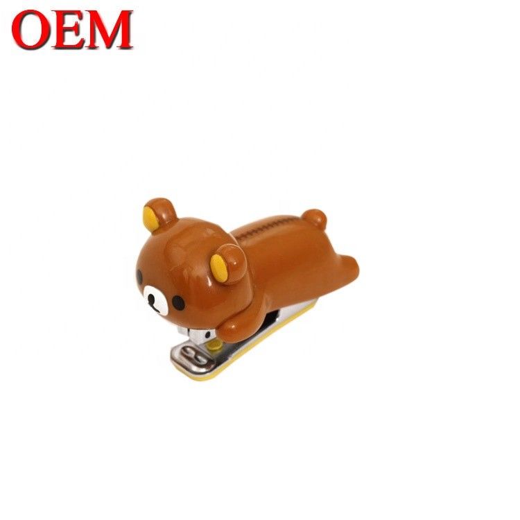 Plastique canard en forme de dessin animé Stapler de bureau OEM en plastique jouet d'animal Stapler scolaire pour les étudiants