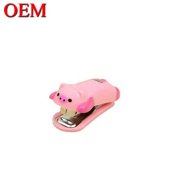 Plastique canard en forme de dessin animé Stapler de bureau OEM en plastique jouet d'animal Stapler scolaire pour les étudiants