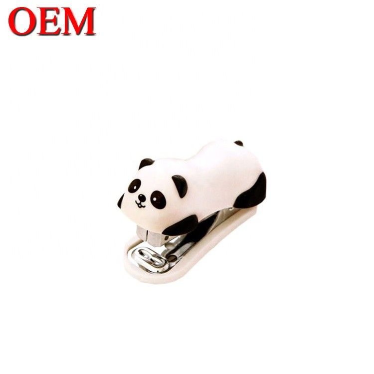 Plastique canard en forme de dessin animé Stapler de bureau OEM en plastique jouet d'animal Stapler scolaire pour les étudiants