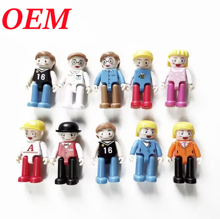 Les enfants cadeau et décoration personnalisé couleur figure anime jouets modèles de dessins animés figure d'action