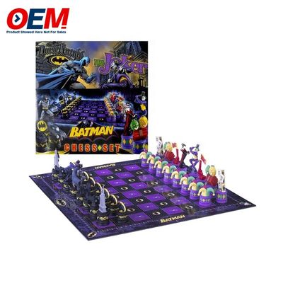 Un jeu d'échecs en plastique personnalisé