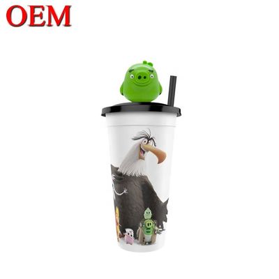 Figurine en plastique personnalisée OEM Figurines de coupe de haut Créer une figurine d'anniversaire décoration de tasse